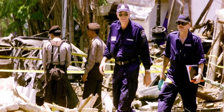 Ινδονησία: Συνελήφθη ο εγκέφαλος της βομβιστικής επίθεσης με τους 200 νεκρούς στο Μπαλί το 2002